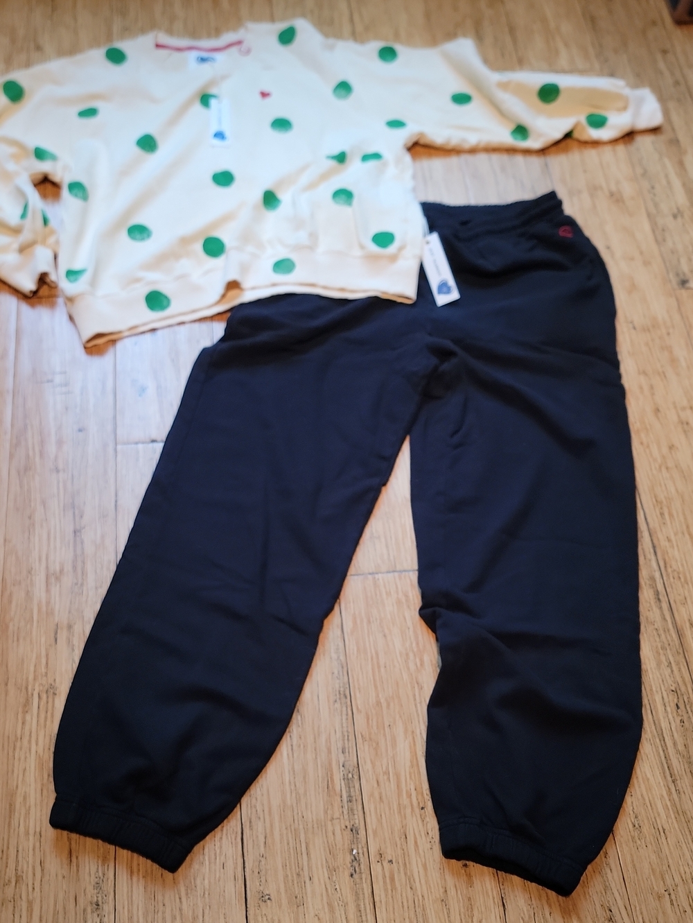 Madison Black Elastic Hem Sweatpants And Sweat top
